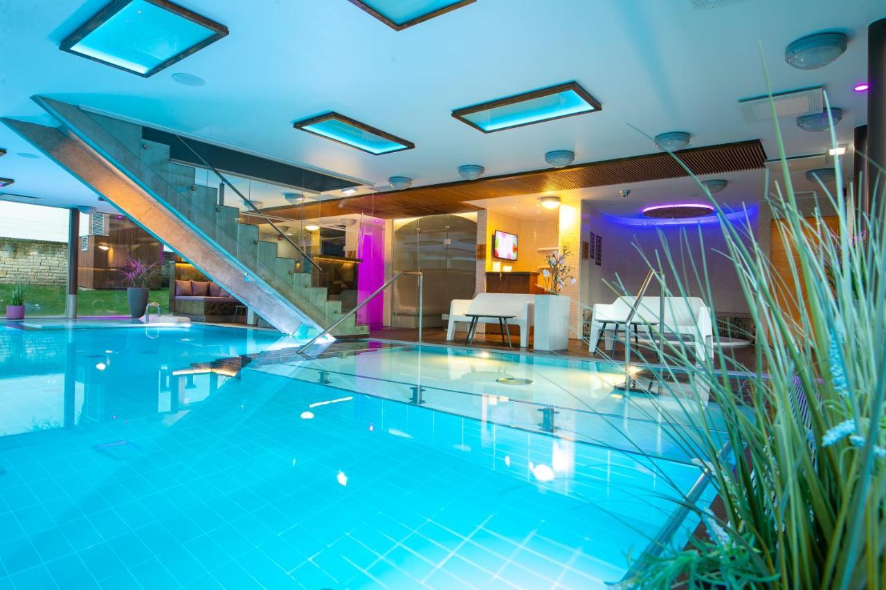 Johan Design & Spa Hotel Kuressaare Ngoại thất bức ảnh
