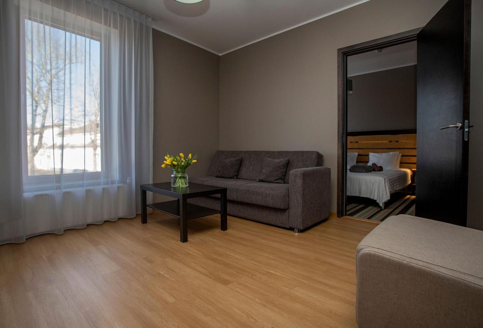 Johan Design & Spa Hotel Kuressaare Ngoại thất bức ảnh